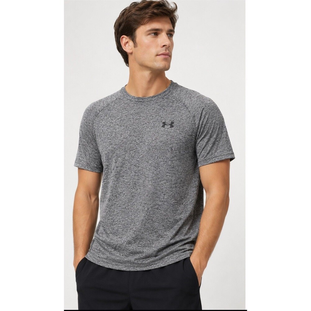 Under Armour The Tech Tee T-Shirt Mens Medium Heather Grey Loose